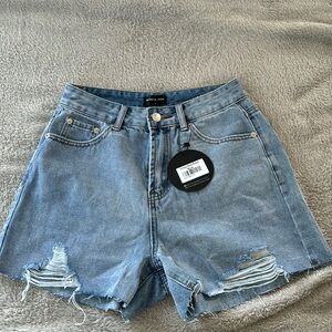 NWT white fox on vacay denim